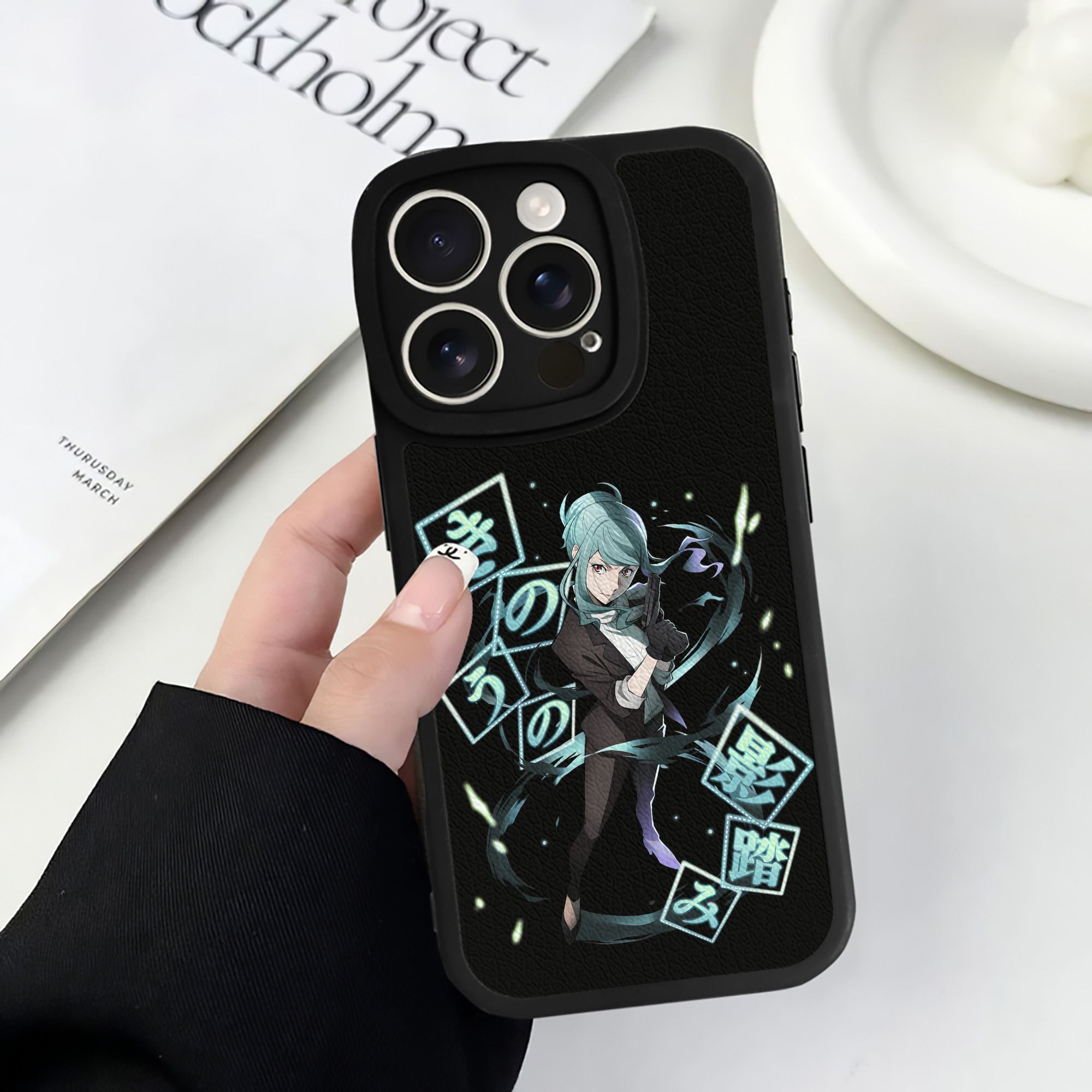（画像用） 文豪ストレイドッグス Bungo Stray Dogs 【iPhone 16シリーズ対応】シリコンスマホケース（レザー調） 材質：シリコン